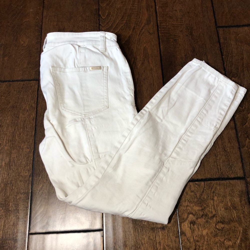 EUC White House Black Market cream jeans